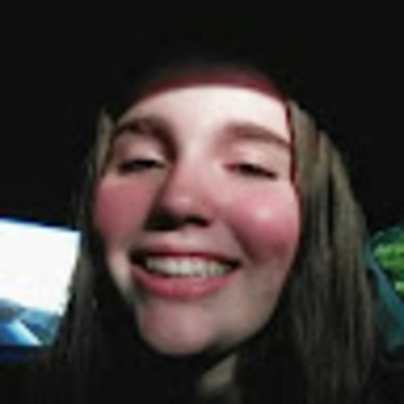 Meet your Posher, Emma - Picture 1 of 1